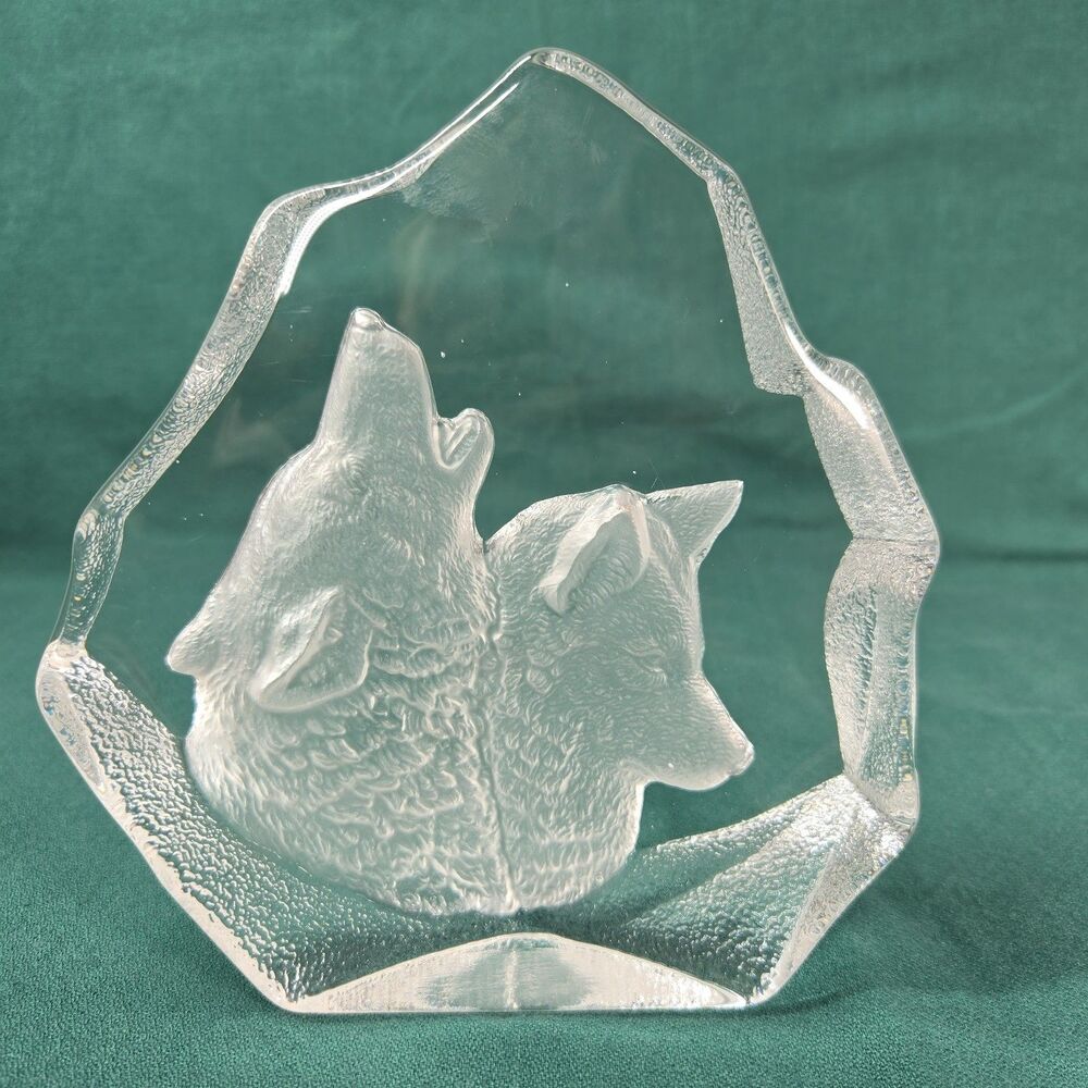 Vintage Frosted Glass Wolves Sculpture Paperweight Figurine Iceberg Style Decor